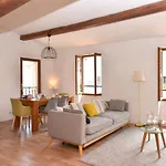 Apartment Sade - Central, Charming, For 6 *