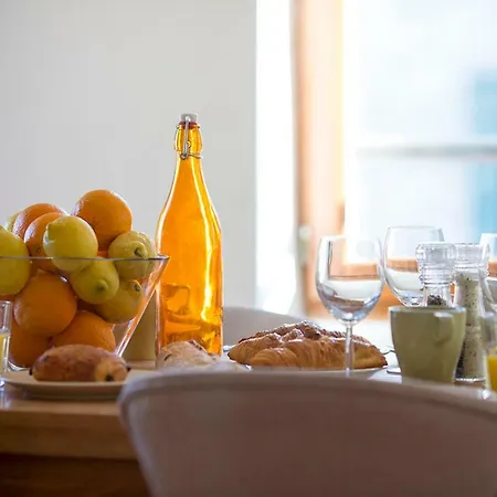 Sade - Central, Charming, For 6 Appartement Antibes