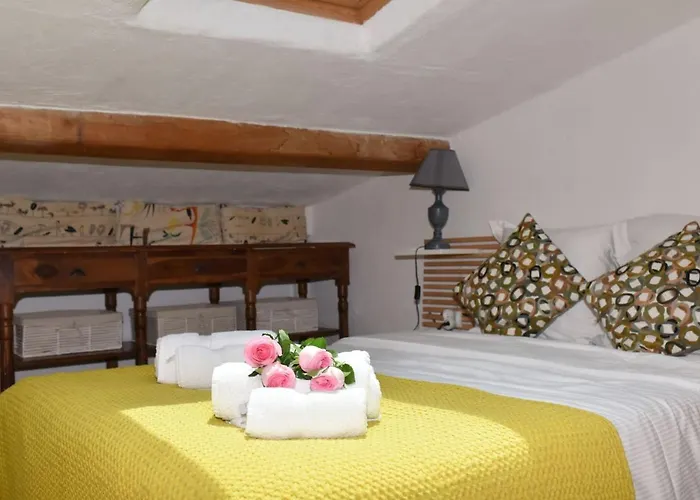 Sade - Central, Charming, For 6 * 昂蒂布