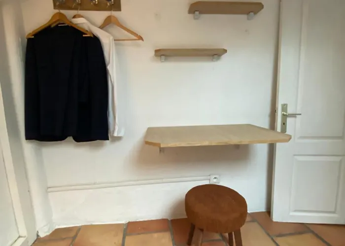 Sade - Central, Charming, For 6 * 昂蒂布