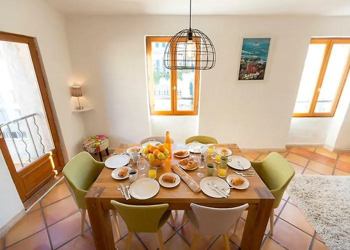 公寓 Sade - Central, Charming, For 6 昂蒂布